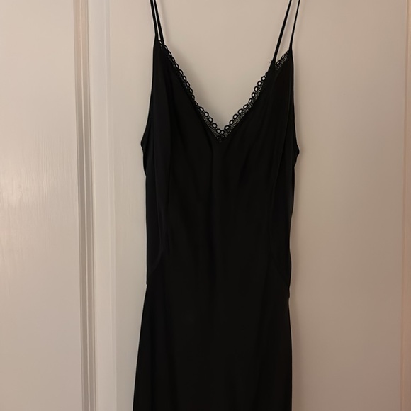 Elegant Black Lace Trim Nightgown/Slip - Picture 4 of 9
